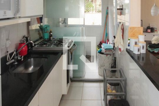 Cozinha de apartamento à venda com 2 quartos, 45m² em Vila Independência, São Paulo