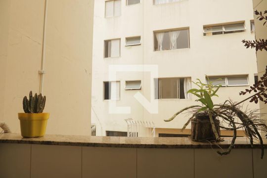 Área de Serviço de apartamento para alugar com 2 quartos, 65m² em Chácara Inglesa, São Paulo