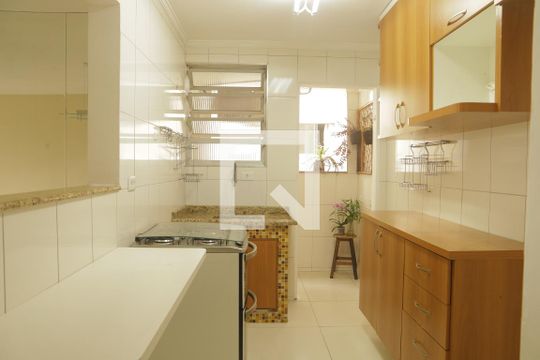 Cozinha  de apartamento para alugar com 2 quartos, 65m² em Chácara Inglesa, São Paulo