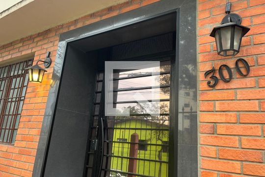 Entrada de apartamento para alugar com 2 quartos, 65m² em Chácara Inglesa, São Paulo