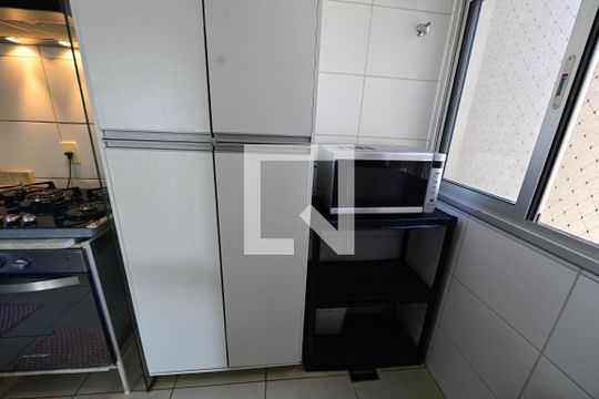 Cozinha de apartamento para alugar com 3 quartos, 90m² em Serrinha, Goiânia
