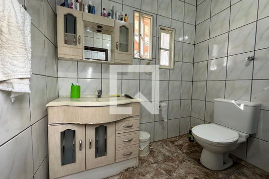 Banheiro de casa para alugar com 2 quartos, 140m² em Campina, São Leopoldo