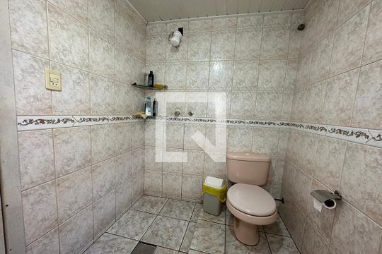 Banheiro de casa para alugar com 2 quartos, 60m² em Campina, São Leopoldo