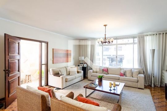 Casa à venda com 4 quartos, 320m² em Vila Clementino, São Paulo