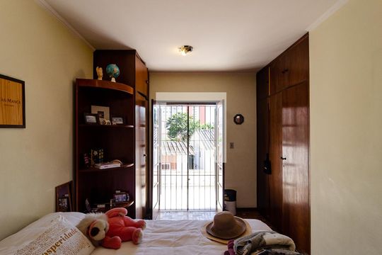 Quarto 3 de casa à venda com 4 quartos, 320m² em Vila Clementino, São Paulo