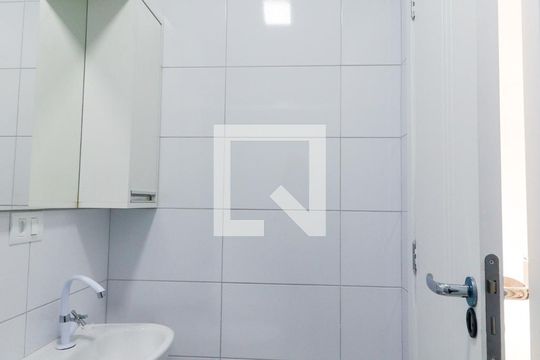 Apartamento para alugar com 1 quarto, 32m² em Uberaba, Curitiba