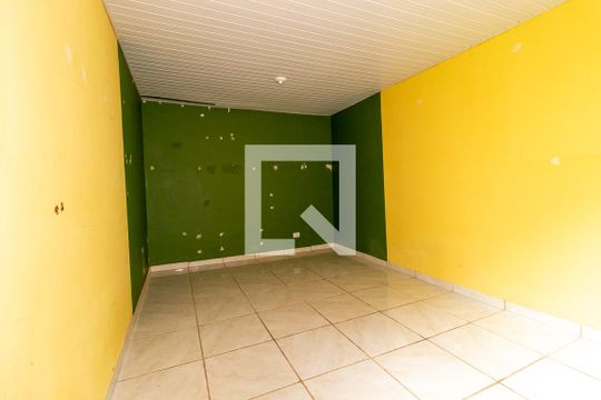 Quarto 1 de casa à venda com 2 quartos, 880m² em Boqueirão, Curitiba
