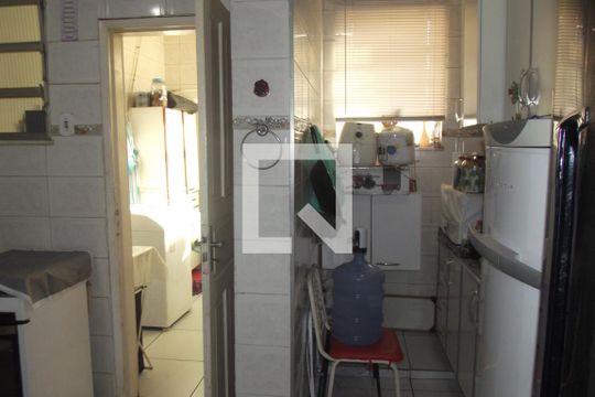 Cozinha de apartamento à venda com 3 quartos, 100m² em Higienópolis, Rio de Janeiro