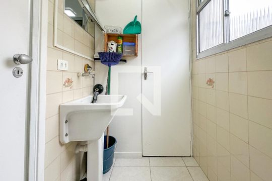 Área de Serviço de apartamento para alugar com 2 quartos, 70m² em Jardim Belmar, Guarujá