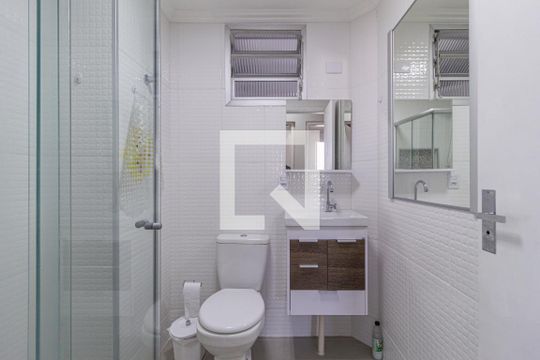 Banheiro de apartamento à venda com 3 quartos, 70m² em Vila Osasco, Osasco