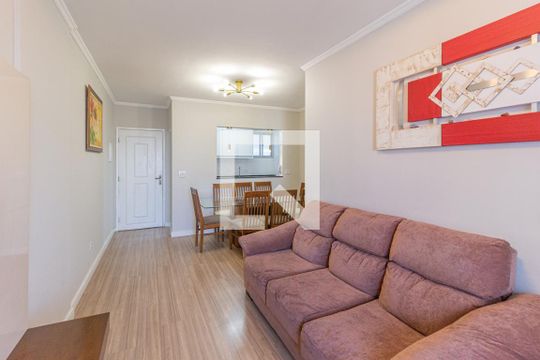 Sala de apartamento à venda com 3 quartos, 70m² em Vila Osasco, Osasco