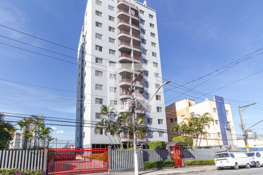 Fachada de apartamento à venda com 3 quartos, 70m² em Vila Osasco, Osasco