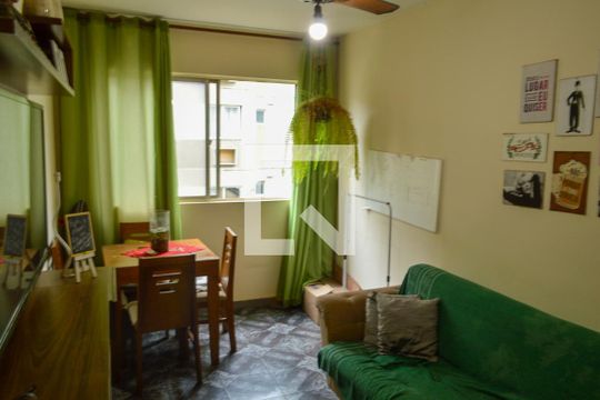 Apartamento para alugar com 2 quartos, 50m² em Pechincha, Rio de Janeiro