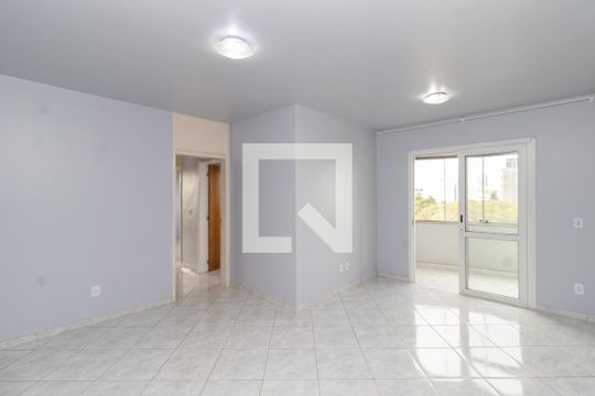 Apartamento para alugar com 3 quartos, 84m² em Centro, Canoas