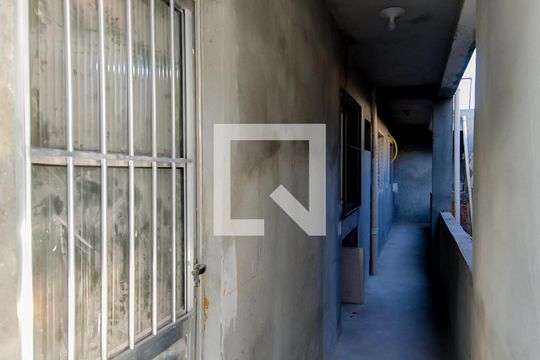 Corredor de Entrada  de casa à venda com 2 quartos, 60m² em Jardim São Paulo, Guarulhos