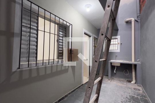 Área de Serviço de casa para alugar com 1 quarto, 30m² em Jardim São Paulo, Guarulhos