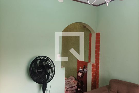 Sala de casa à venda com 2 quartos, 108m² em Vila União (zona Leste), São Paulo