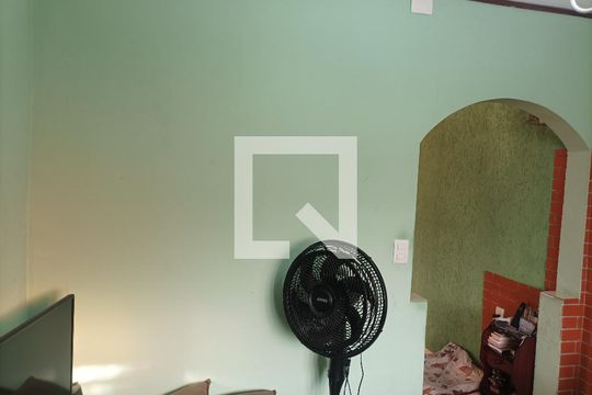 Sala de casa à venda com 2 quartos, 108m² em Vila União (zona Leste), São Paulo