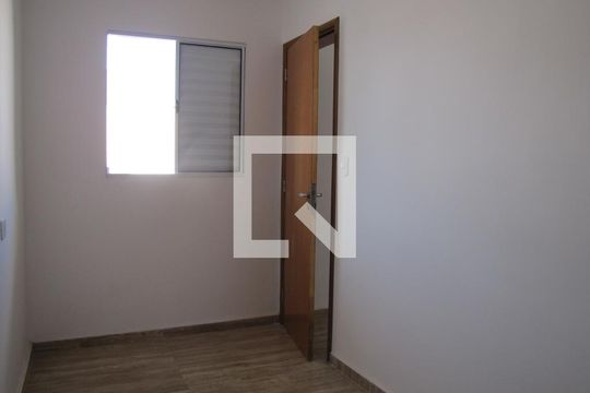 Quarto de apartamento para alugar com 1 quarto, 35m² em Vila Guilhermina, São Paulo