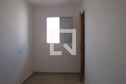 Quarto de apartamento para alugar com 1 quarto, 35m² em Vila Guilhermina, São Paulo