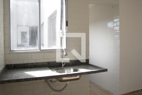 Sala/Cozinha de apartamento para alugar com 1 quarto, 35m² em Vila Guilhermina, São Paulo