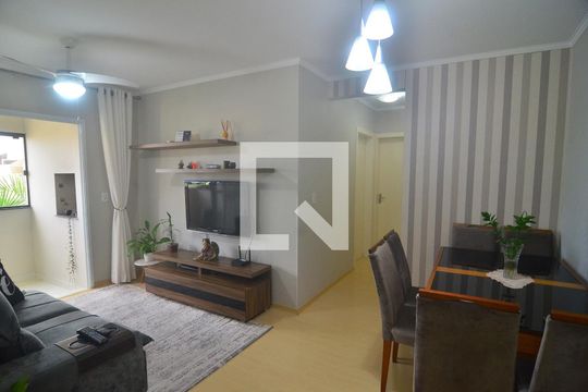 Sala de apartamento à venda com 2 quartos, 67m² em Harmonia, Canoas
