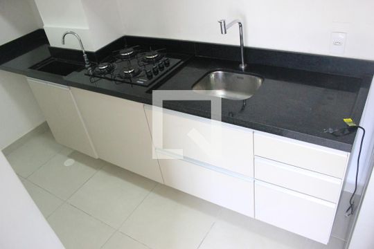 Cozinha de apartamento para alugar com 2 quartos, 36m² em Vila das Bandeiras, Guarulhos