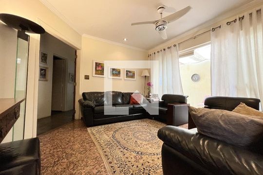 Sala de casa à venda com 4 quartos, 250m² em Vila do Encontro, São Paulo
