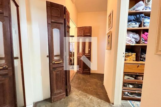 Quarto 1 de casa à venda com 4 quartos, 250m² em Vila do Encontro, São Paulo