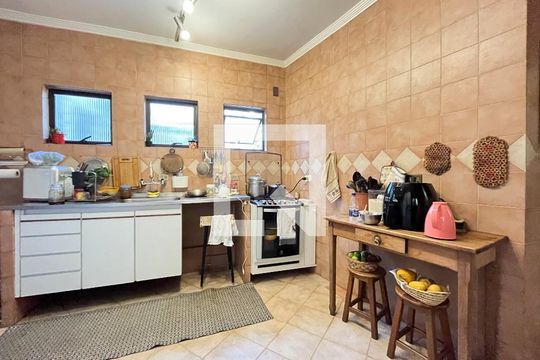 Cozinha de casa à venda com 4 quartos, 250m² em Vila do Encontro, São Paulo