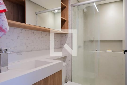 Banheiro da Suíte de apartamento para alugar com 1 quarto, 60m² em Santana, São Paulo