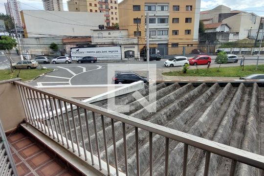 Varanda quarto 1 de casa à venda com 5 quartos, 247m² em Vila Pires, Santo André