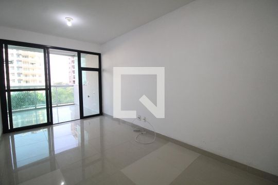 Apartamento para alugar com 3 quartos, 77m² em Jacarepaguá, Rio de Janeiro