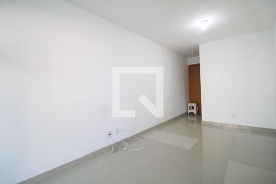 Sala de apartamento para alugar com 3 quartos, 77m² em Jacarepaguá, Rio de Janeiro