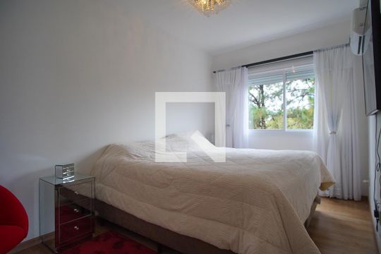 Quarto  Suíte  de apartamento à venda com 2 quartos, 78m² em Vila Ipiranga, Porto Alegre