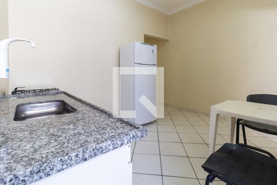 Cozinha de apartamento para alugar com 2 quartos, 60m² em Lapa, São Paulo