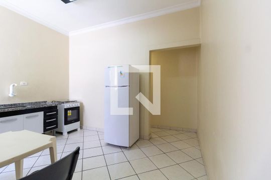 Cozinha de apartamento para alugar com 2 quartos, 60m² em Lapa, São Paulo