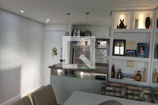 Sala de apartamento à venda com 3 quartos, 61m² em Vila Antonieta, São Paulo