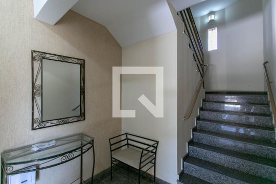 Hall de Entrada de apartamento para alugar com 3 quartos, 115m² em Dona Clara, Belo Horizonte