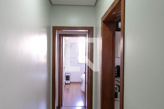 Corredor de apartamento para alugar com 3 quartos, 115m² em Dona Clara, Belo Horizonte