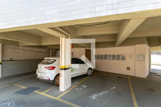 Garagem de apartamento para alugar com 3 quartos, 115m² em Dona Clara, Belo Horizonte