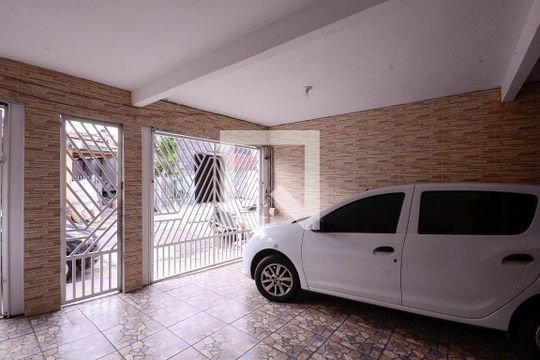 Garagem  de casa à venda com 4 quartos, 200m² em São João Climaco, São Paulo