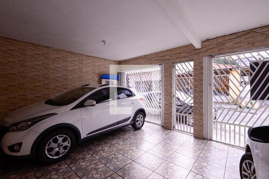 Garagem  de casa à venda com 4 quartos, 200m² em São João Climaco, São Paulo