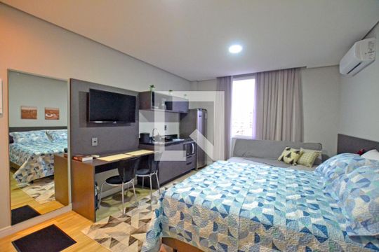 Kitnet/Studio à venda com 1 quarto, 30m² em Centro Histórico, Porto Alegre