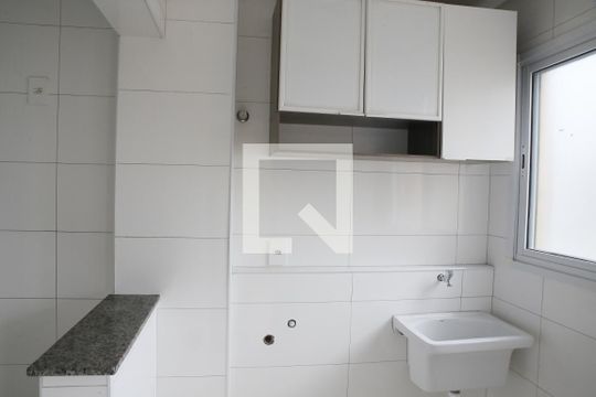 Area de serviço de apartamento para alugar com 1 quarto, 65m² em Guilhermina, Praia Grande