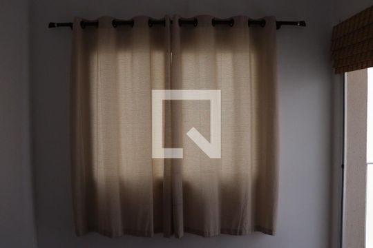 Detalhe Sala de apartamento para alugar com 1 quarto, 66m² em Cambuí, Campinas