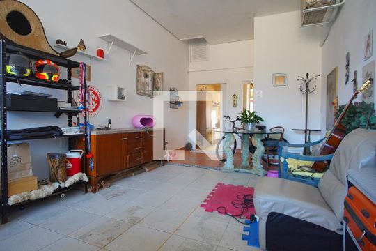 Garagem  de apartamento à venda com 2 quartos, 140m² em Vila Ipiranga, Porto Alegre