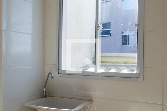 Área de serviço de apartamento para alugar com 2 quartos, 41m² em Tristeza, Porto Alegre