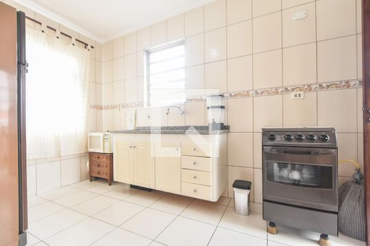 Cozinha de apartamento à venda com 2 quartos, 89m² em Vila Paulista, São Paulo