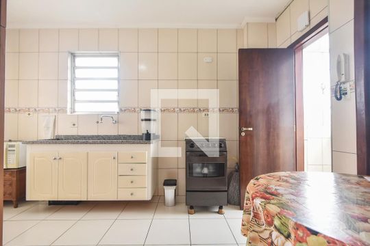 Cozinha de apartamento à venda com 2 quartos, 89m² em Vila Paulista, São Paulo